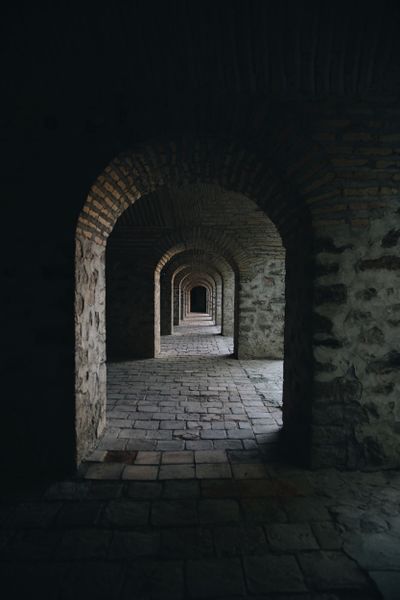 File:Brick hallway.jpg